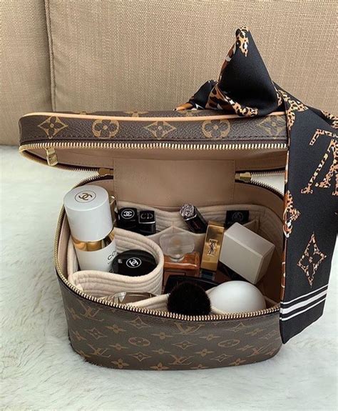 lv make up tas|Louis Vuitton.